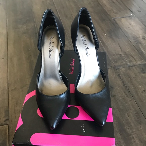 Classic black pumps - Picture 2 of 4